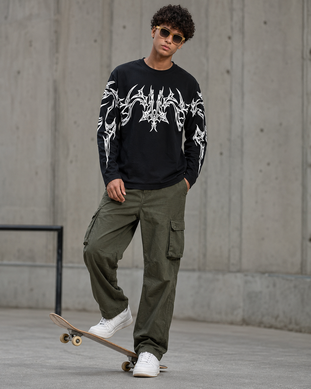 Men’s Black Graphic Print  Sweatshirt