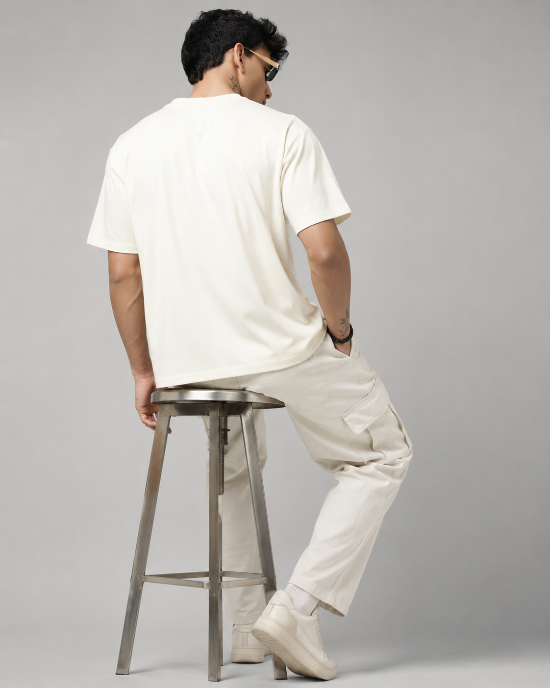 Men’s Off-White Down Shoulder Typography Printed T-Shirt
